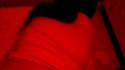 Cewek seksi dan bokp inggris hot di sofa