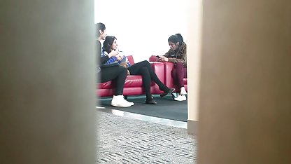 Dibutuhkan seorang gadis muda dalam bokep inggris xxx kesulitan